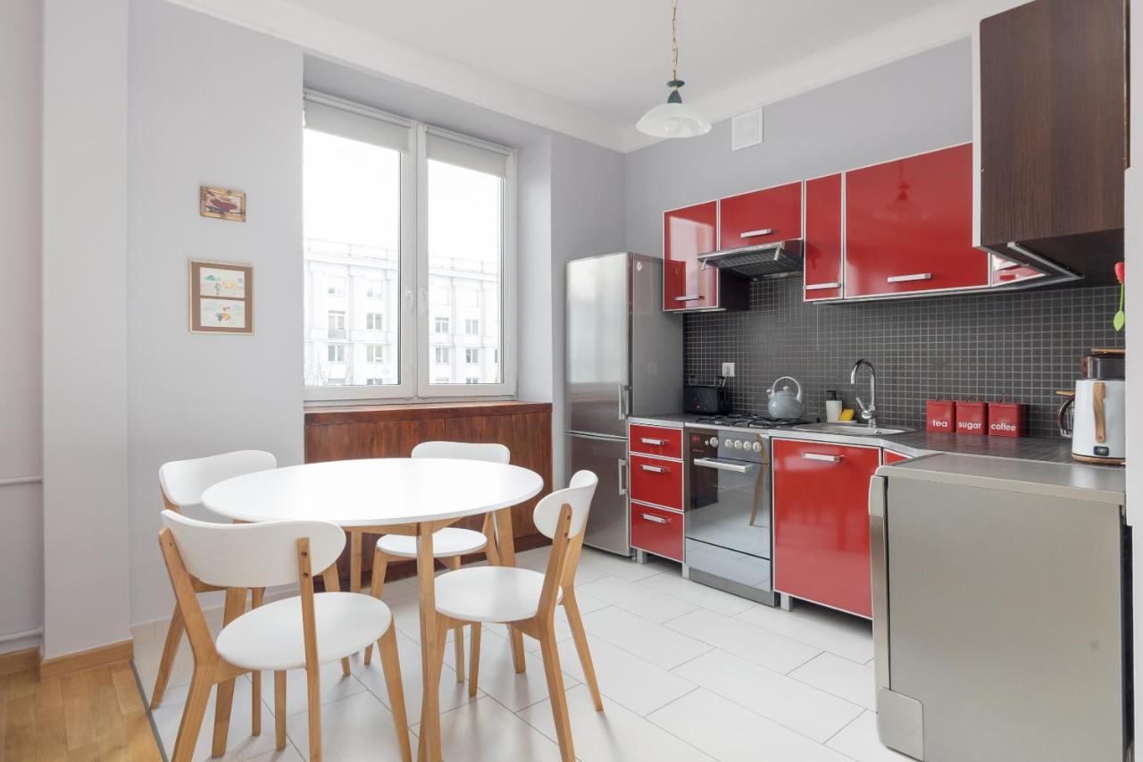 Metro Raclawicka Red Apartment Warszawa Eksteriør billede